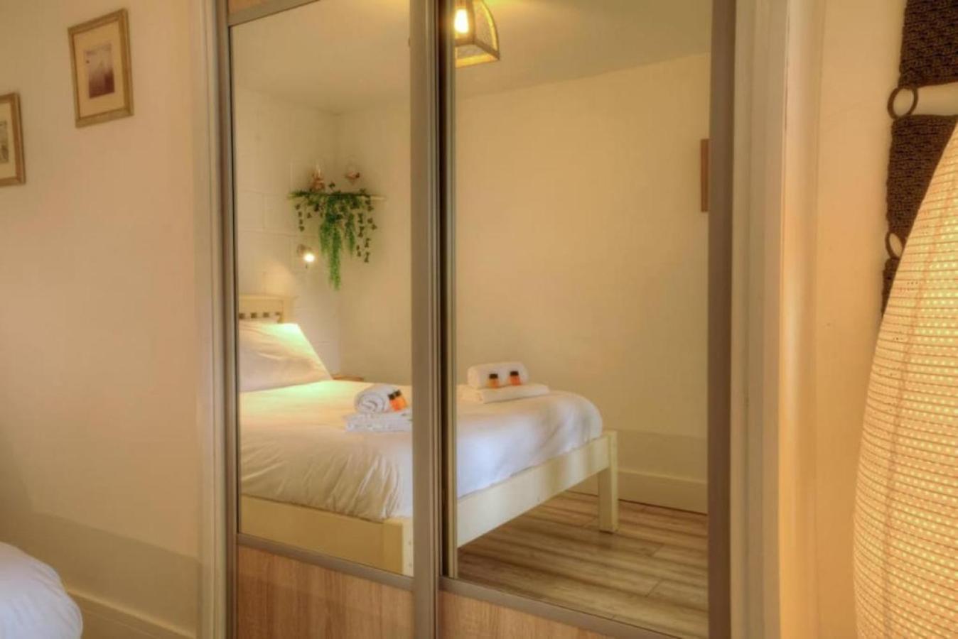 Air Maison - Solent View Beachfront Apartment 사우스헤일링 외부 사진